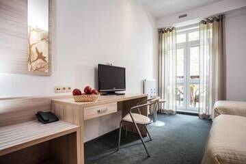 Фото номера Двухместный номер с 1 кроватью или 2 отдельными кроватями Отель Hotel Nosselia г. Krzyczki 6
