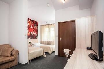 Фото номера Двухместный номер с 1 кроватью или 2 отдельными кроватями Отель Hotel Nosselia г. Krzyczki 3